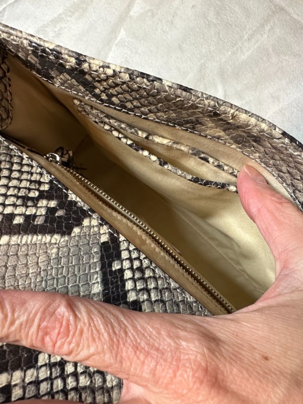 Tory Burch snakeskin leather crossbody - Picture 5 of 6